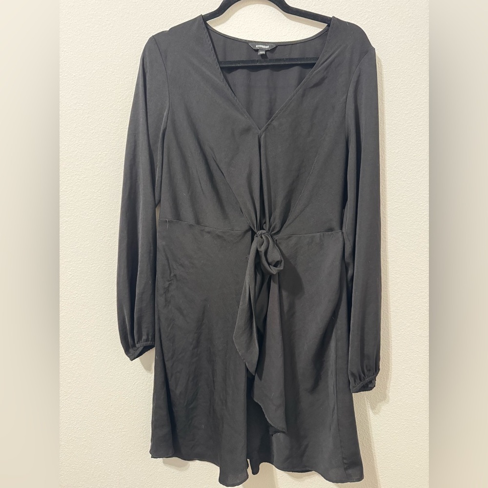 Express Knotted V-Neck Elastic Waist Mini Dress- large